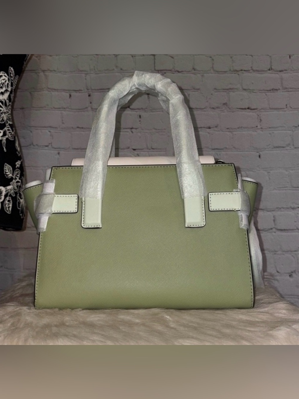 Michael Kors CARMEN Flap Satchel/JET SET TRAVEL DoubleZip Wallet 2pc Set - Picture 5 of 9